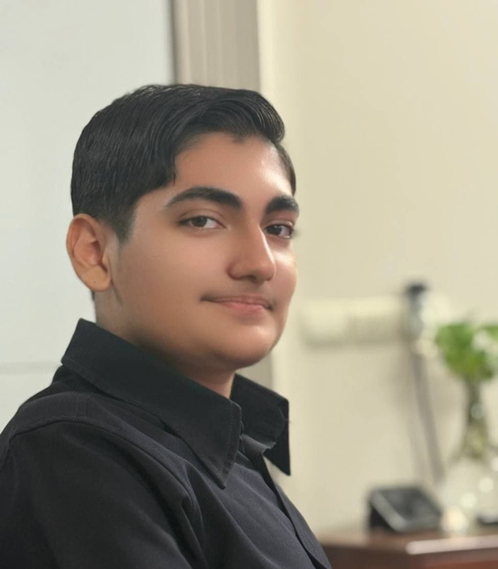 تصویر مصطفی طاهر آقالر - برنامه نویس فول‌استک و متخصص سئو